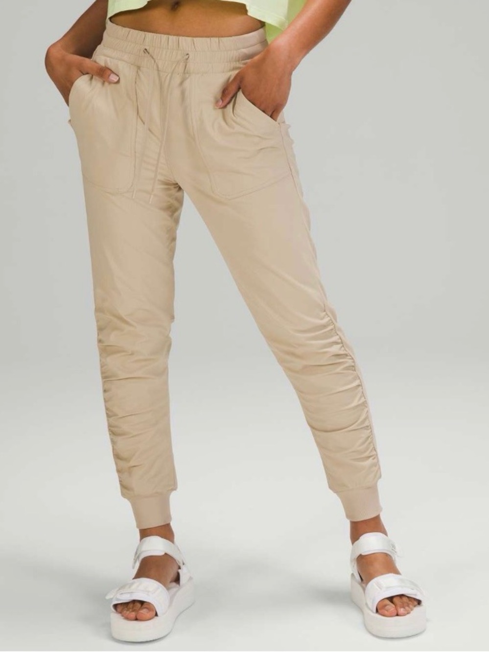 Lululemon Beyond the Studio 7/8 Jogger Trench Size 8